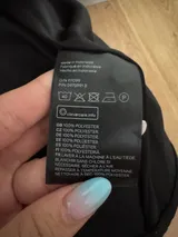 H&M satynowa czarna sukienka – Na sobie